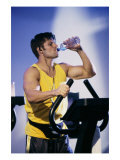 drink water to help build muscle