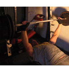 8 Ways To Bench Press Safely Without A Spotter