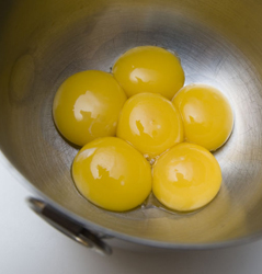 Eat Your Egg Yolks For Muscle Growth & Health!